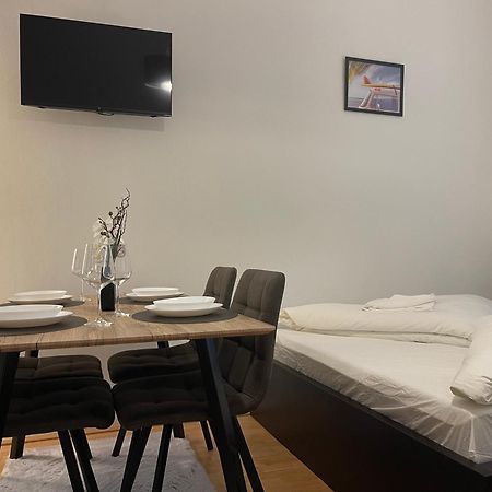 Cozy-5-Person Apartment In Vienna 5 Экстерьер фото